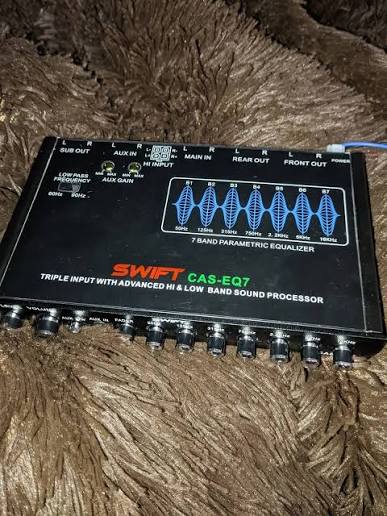 SWIFT CAS-EQ7 7-Band Parametric Equalizer with Triple Input